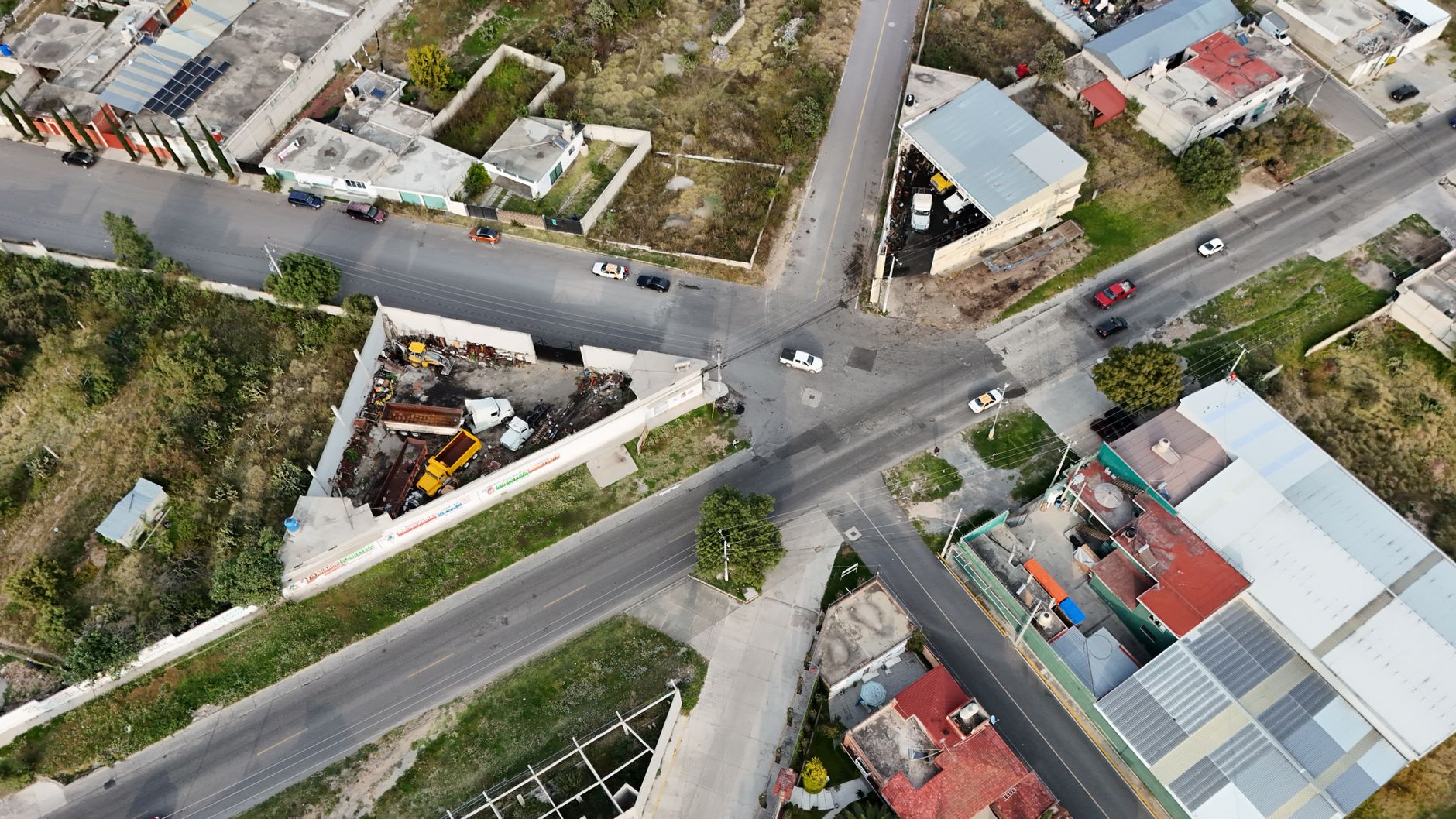 High-angle aerial photo capturing intersections and buildings in Pachuca de Soto, Hidalgo, Mexico