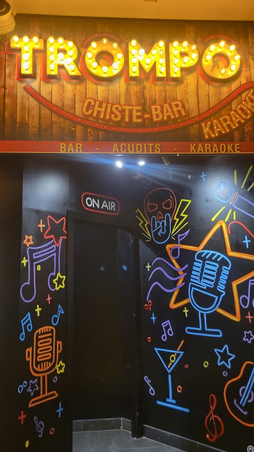Trompo Bar Karaoke