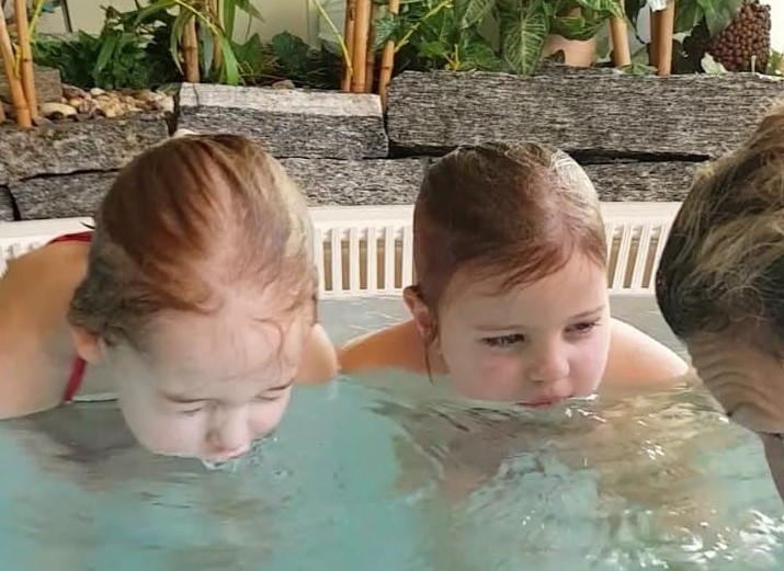 La Rana Schwimmen