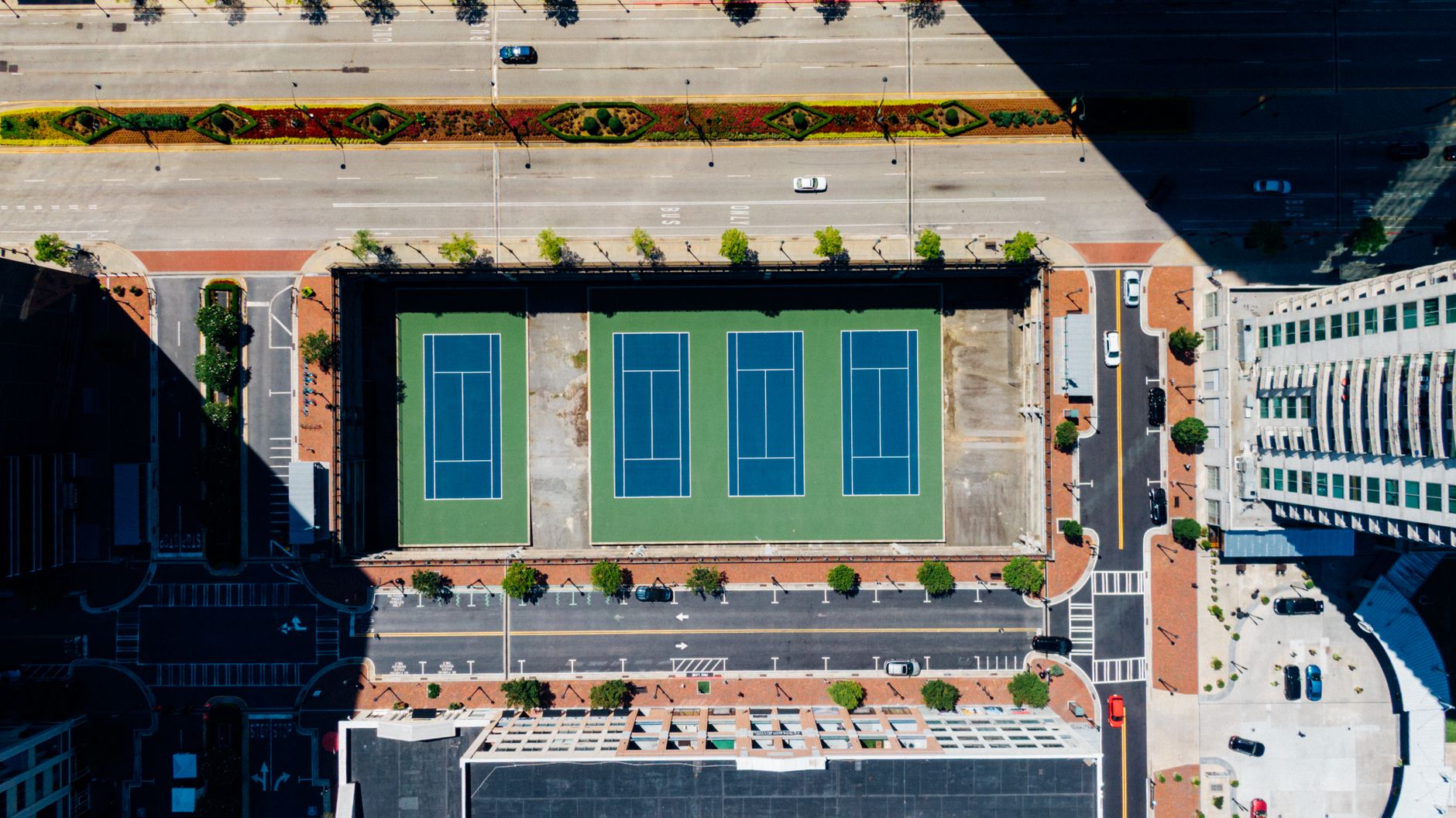 Padel of Courts International S.L.
