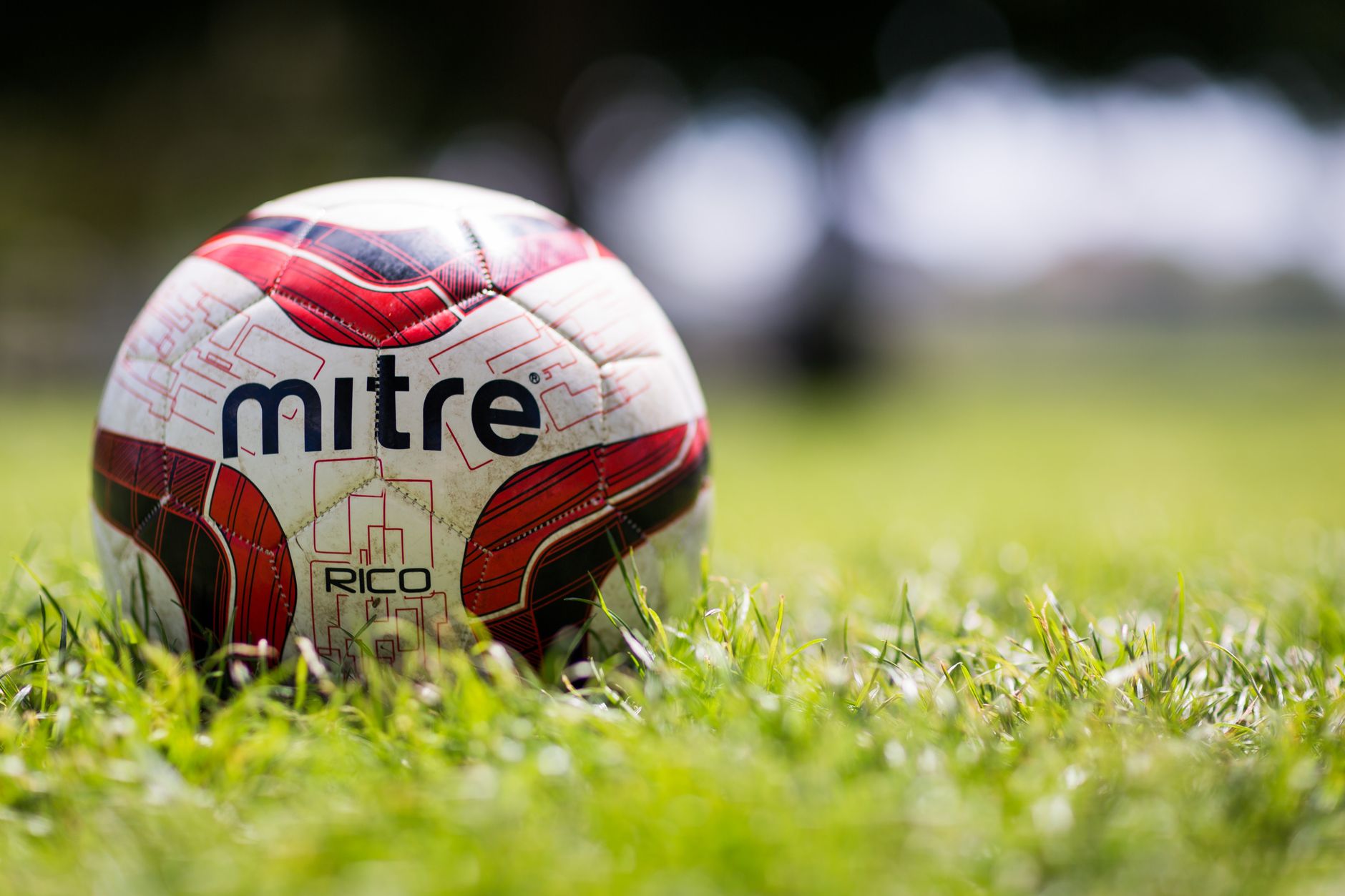 Looking for Soccer – Campamento Liverpool FC