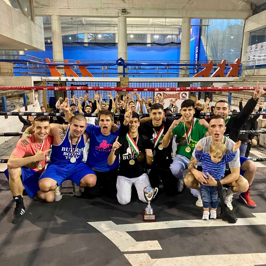 BUNK3R BOXING TEAM (Club y Gimnasio de Boxeo)