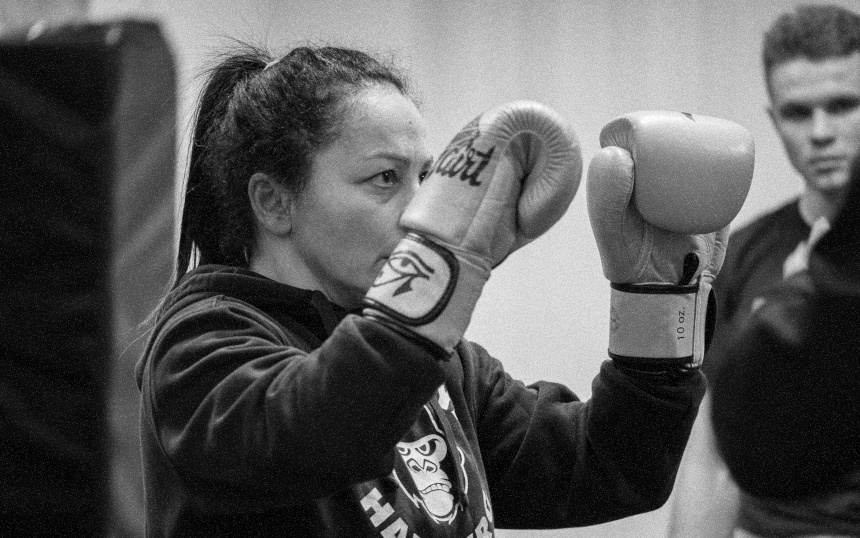 GORILLA GYM HAMBURG - Schule für Kampfsport - Kung Fu, Thaiboxen, Grappling, MMA, AY10-Yoga